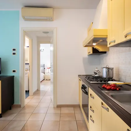 Apart Otel Ombra E 2*