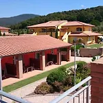 Ombra E Lejlighedshotel