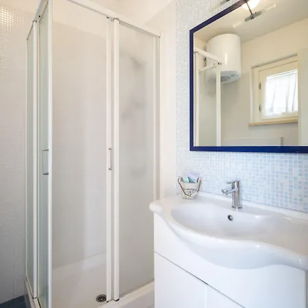 Ombra E 아파트호텔 폴로니카